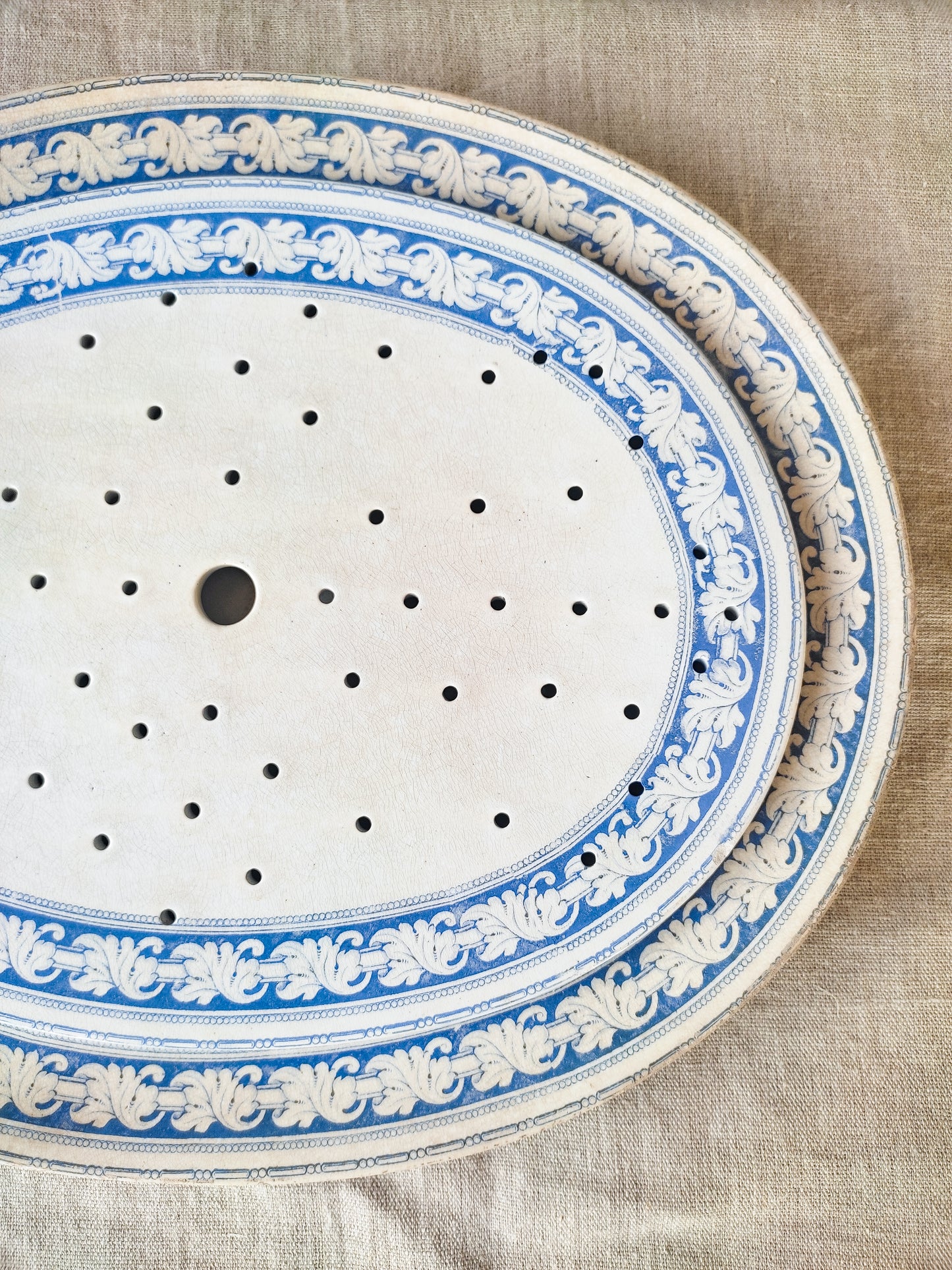 Plat égouttoir anglais d'époque victorienne
