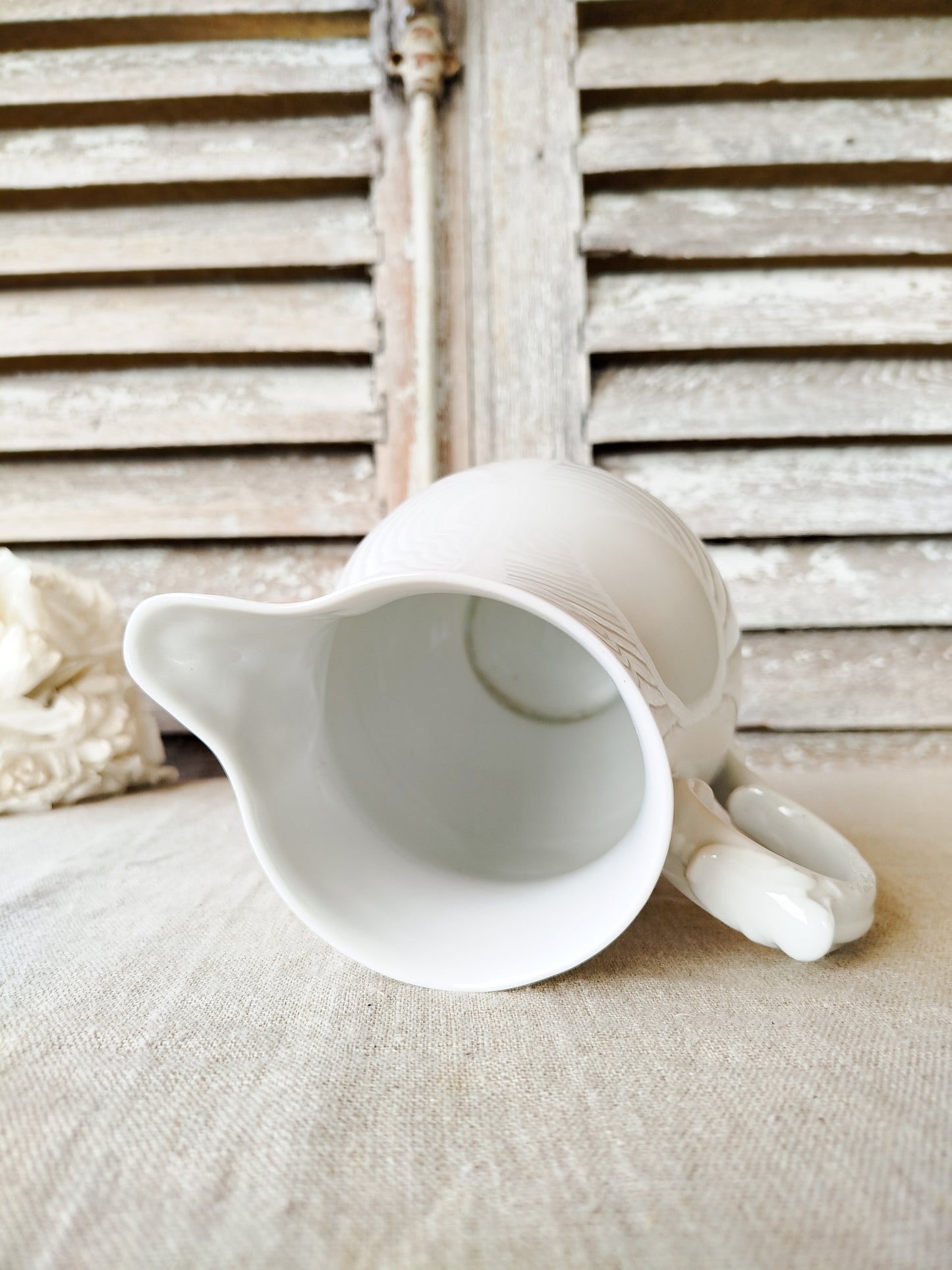Pichet en porcelaine