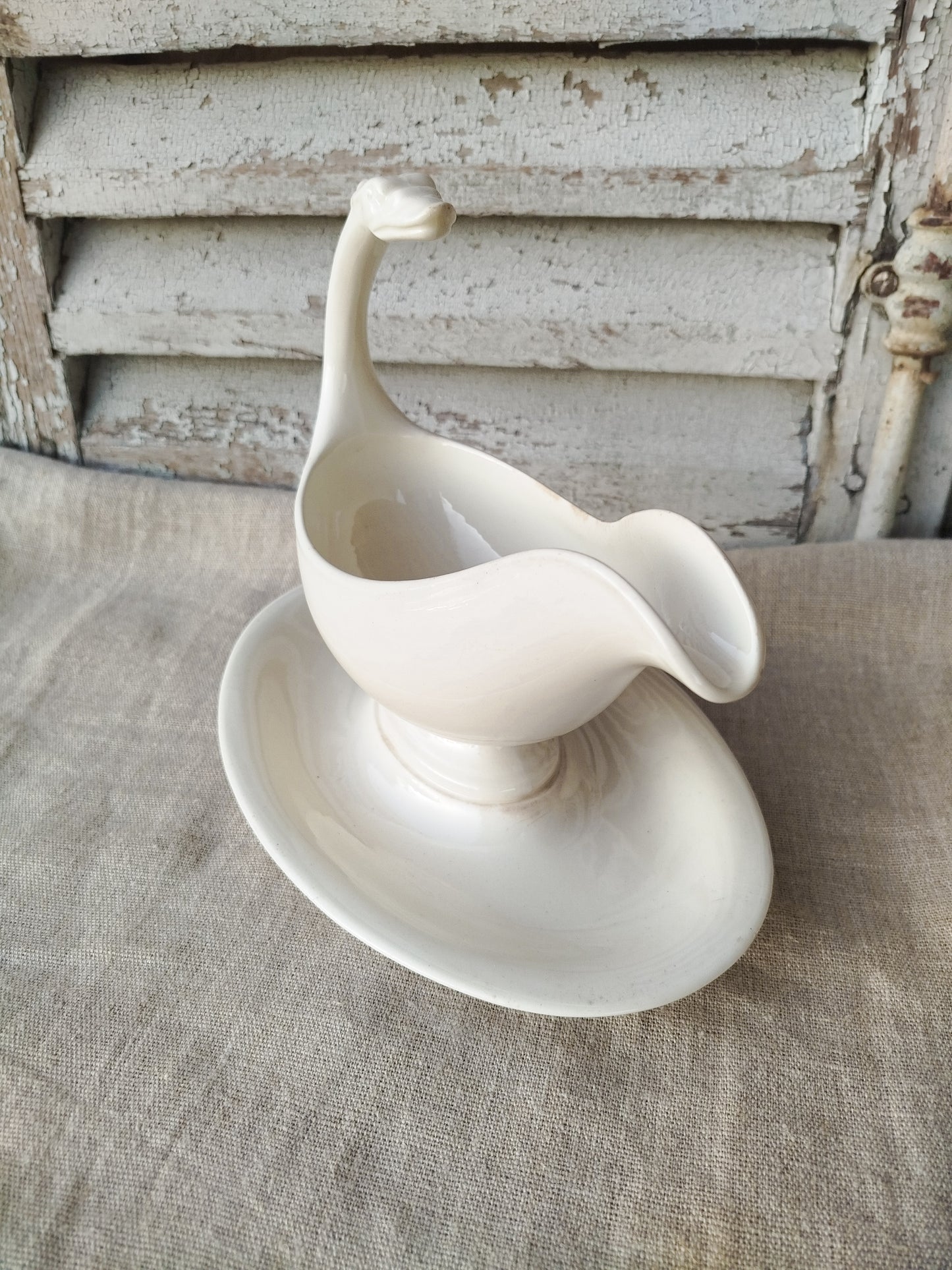 Saucière dragon en faïence