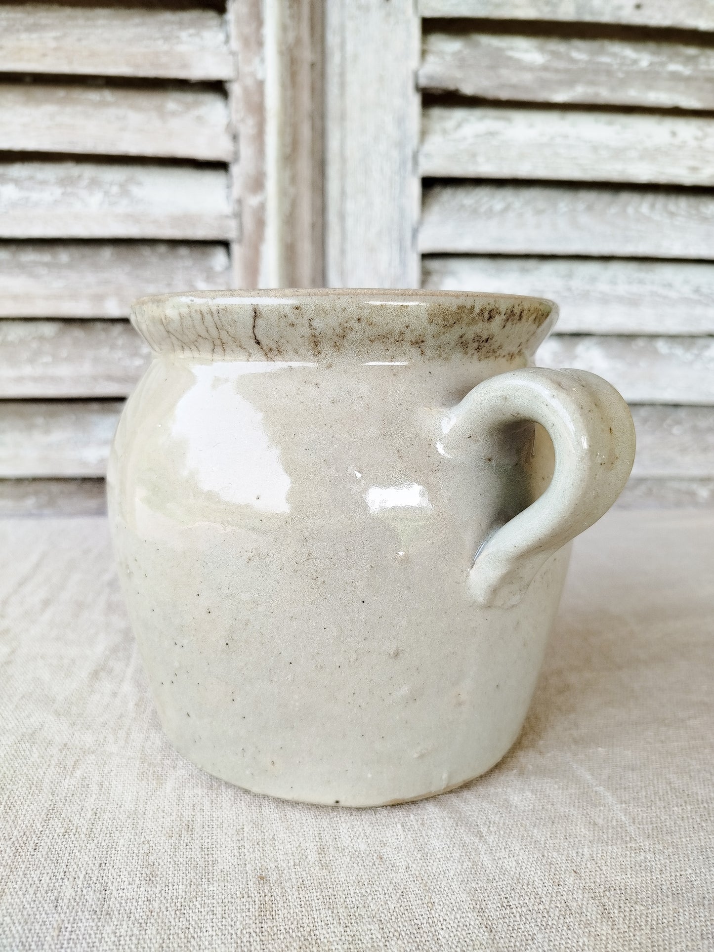 Pot en grès à oreilles
