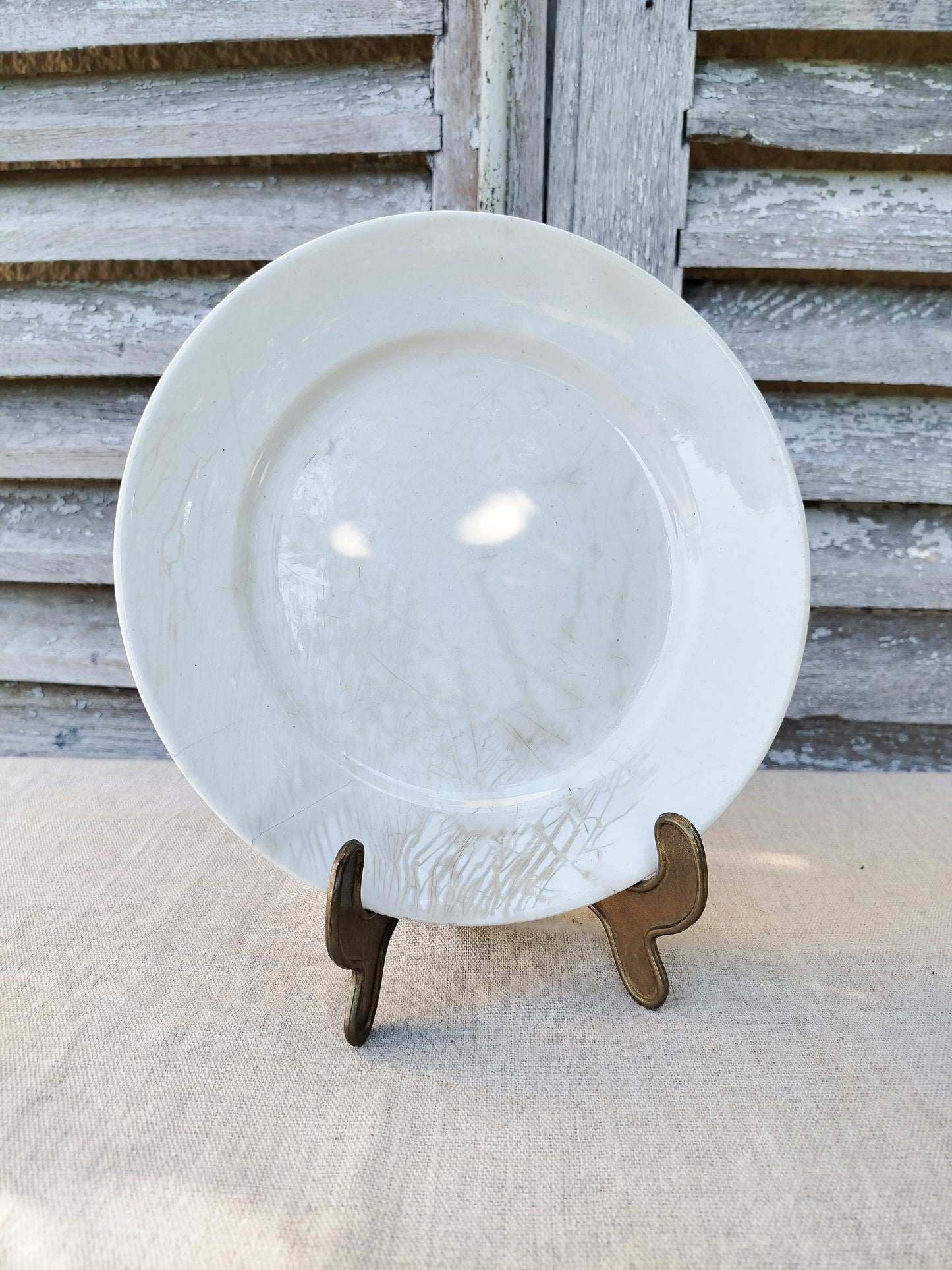 Assiettes blanches patinées x4