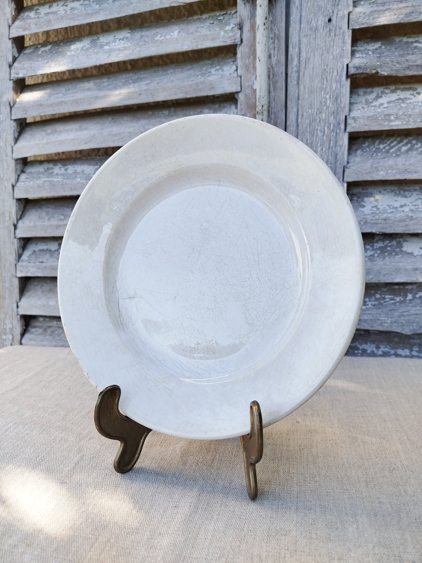 Assiettes blanches patinées x4