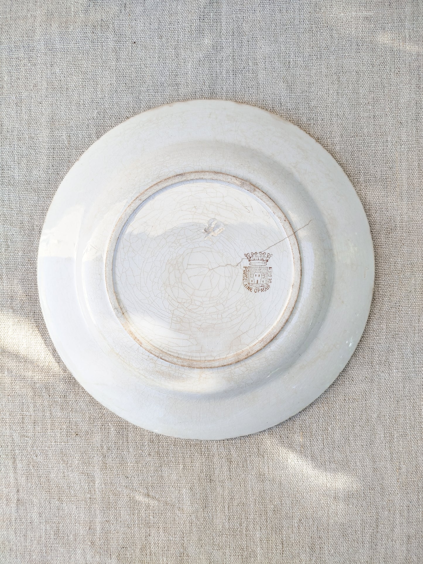 Assiettes blanches patinées x4