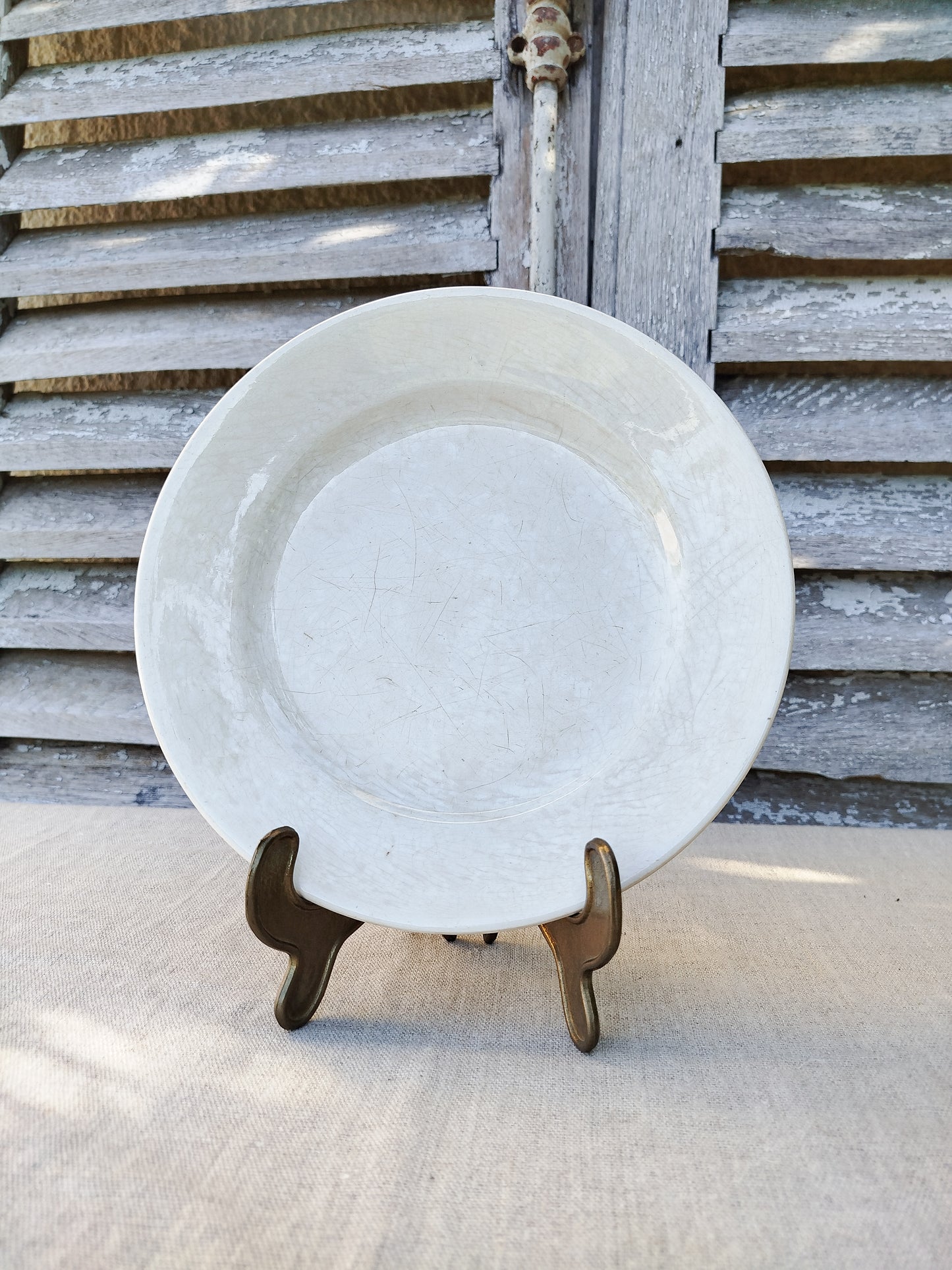 Assiettes blanches patinées x4
