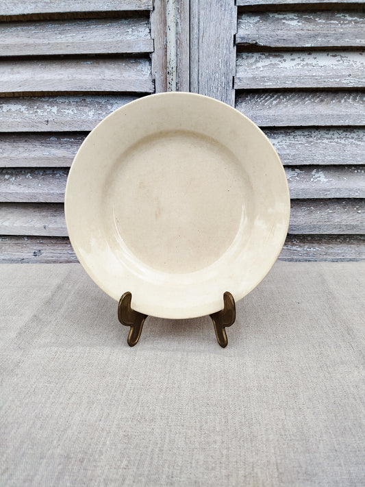 Assiette en faïence de Gien