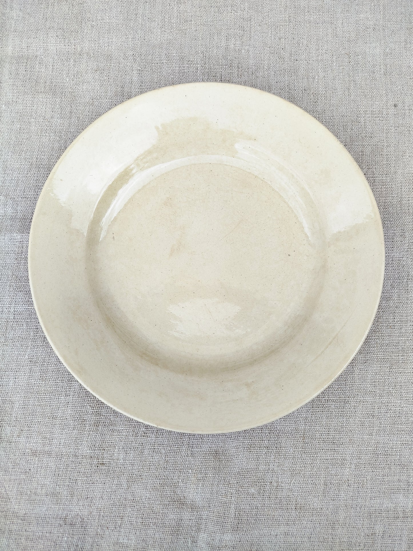 Assiette en faïence de Gien
