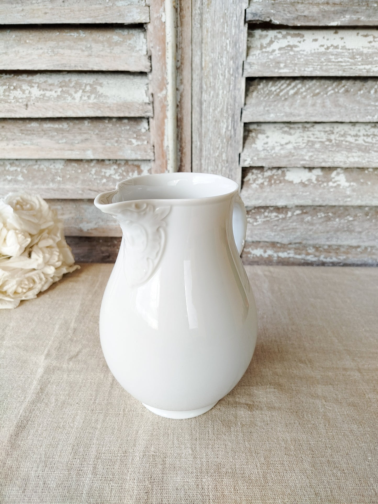 Pichet en porcelaine