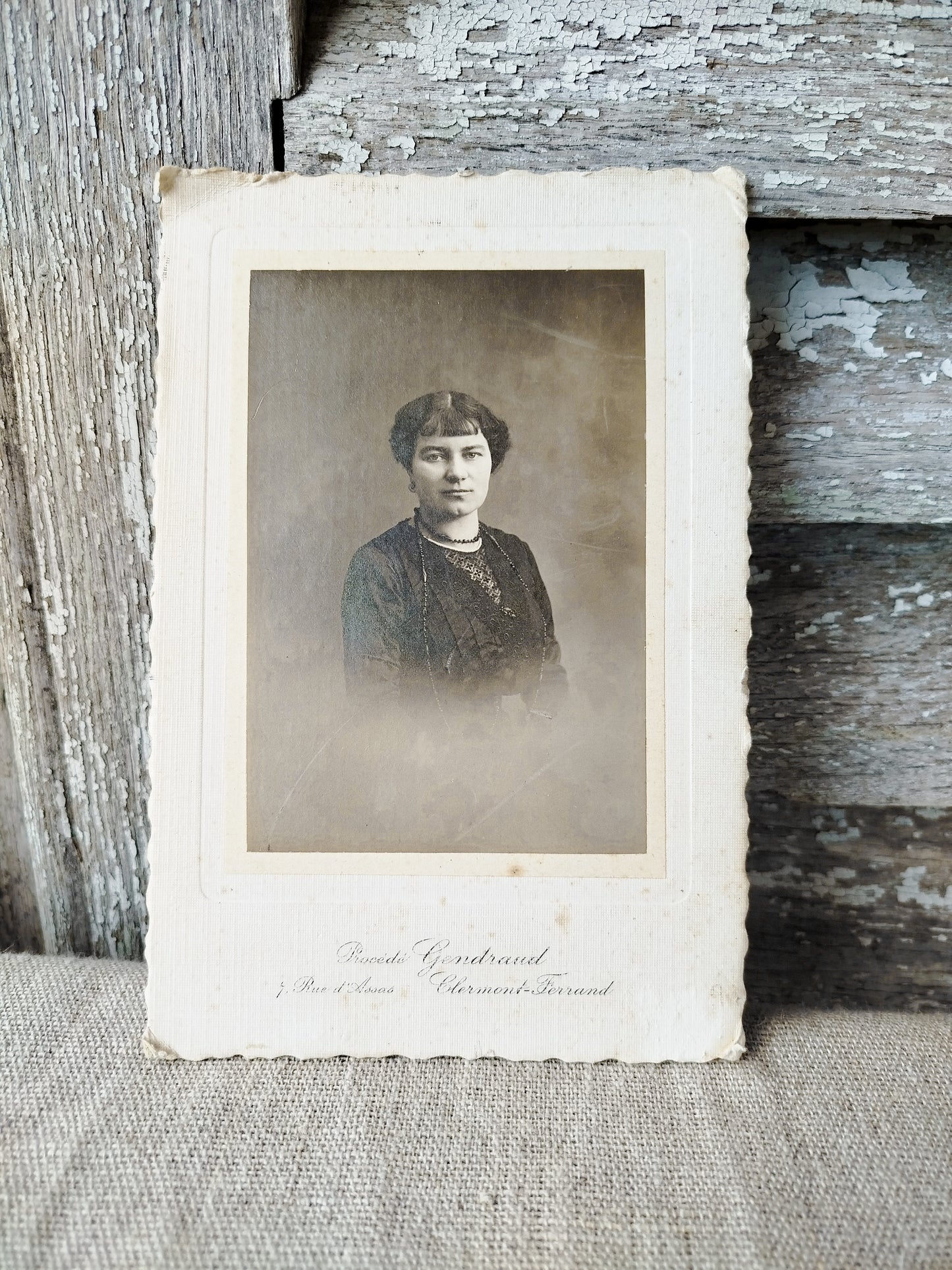 Photographies anciennes - Portraits féminins x2