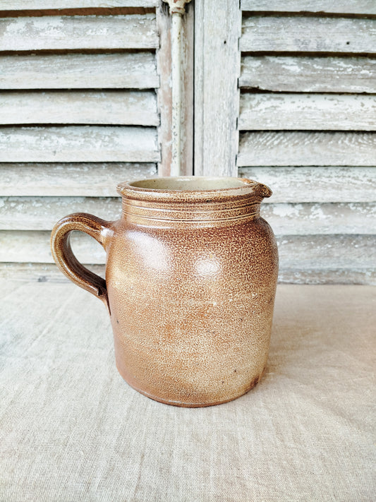 Cruche à lait en grès